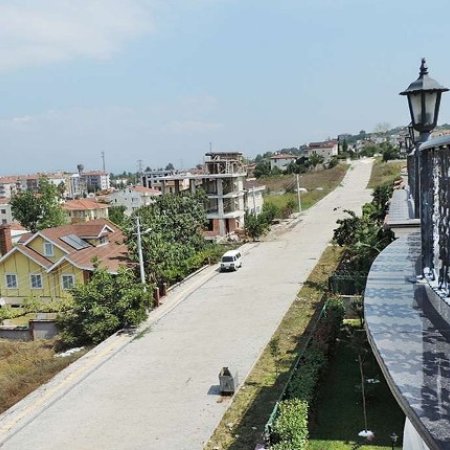 Yalova/Çiftlikköy İkiz Taş Konakları