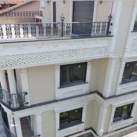 Yalova/Çiftlikköy İkiz Taş Konakları